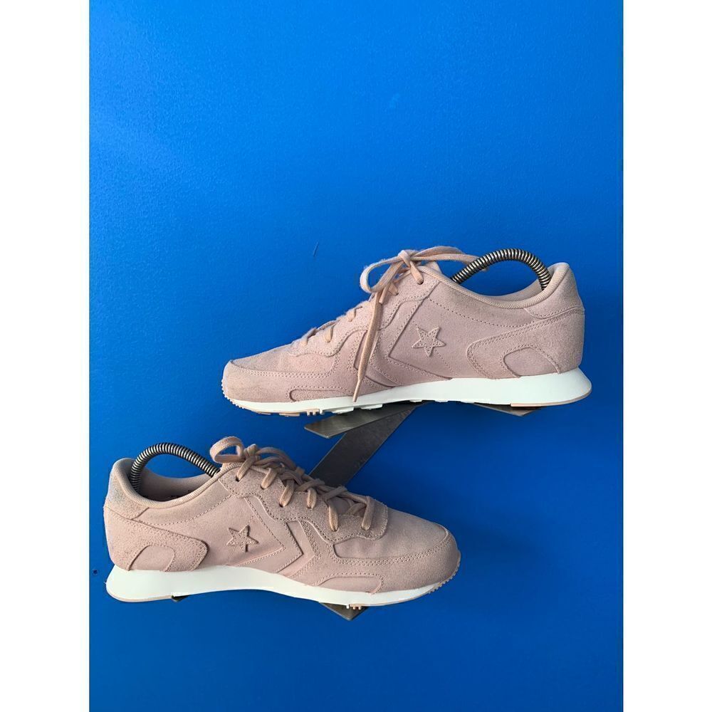 Women’s Pink Suede Converse Tie Sneaker Shoes US 8.5